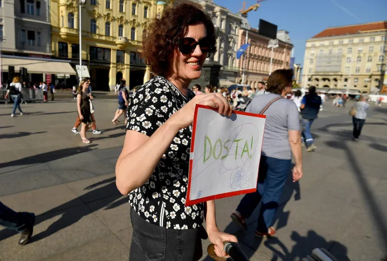 Poznati na velikom protestu za Mirelu Čavajdu: Stigli su i Urban i Ranko Ostojić