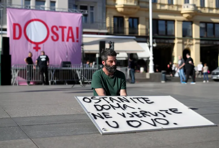Poznati na velikom protestu za Mirelu Čavajdu: Stigli su i Urban i Ranko Ostojić