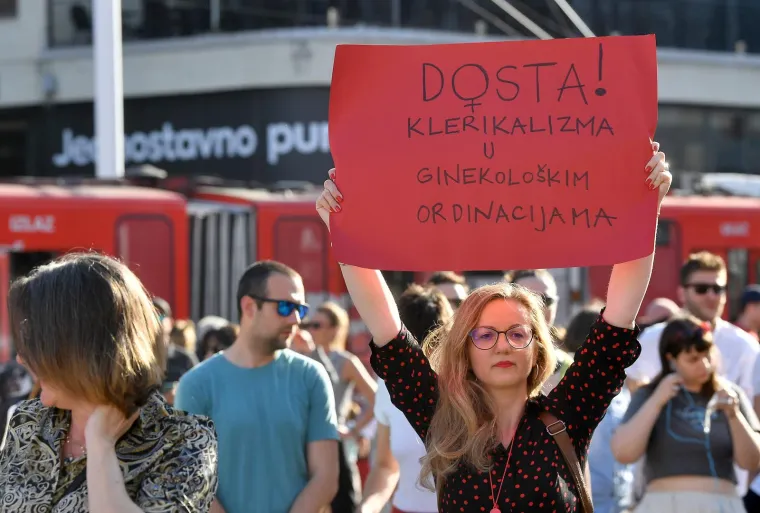 Poznati na velikom protestu za Mirelu Čavajdu: Stigli su i Urban i Ranko Ostojić