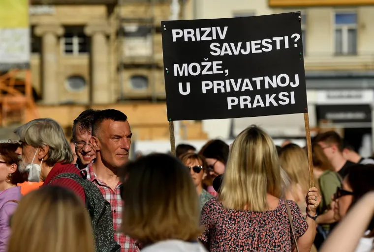 Poznati na velikom protestu za Mirelu Čavajdu: Stigli su i Urban i Ranko Ostojić
