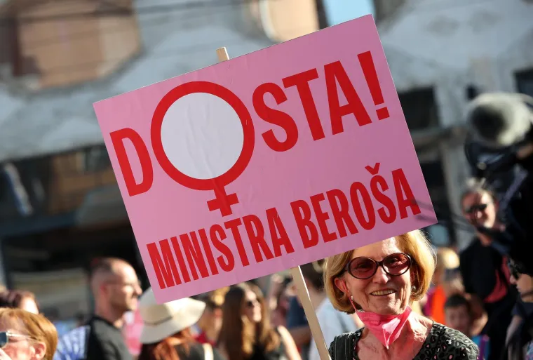 Poznati na velikom protestu za Mirelu Čavajdu: Stigli su i Urban i Ranko Ostojić