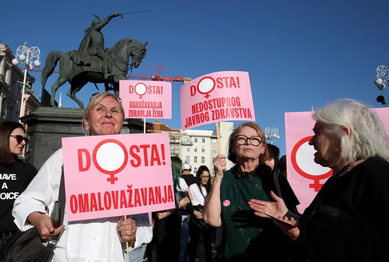 Poznati na velikom protestu za Mirelu Čavajdu: Stigli su i Urban i Ranko Ostojić