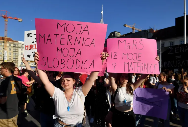 Poznati na velikom protestu za Mirelu Čavajdu: Stigli su i Urban i Ranko Ostojić