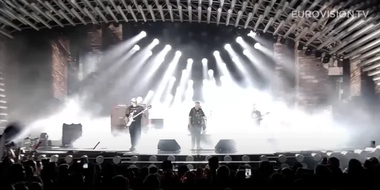 Najkraća pjesma izvedena na Euroviziji trajala je svega minutu i 27 sekundi: bila je to pjesma „Aina mun pitaa“, finskog punk rock benda Pertti Kurikan Nimipaivat. Najdulja pjesma bila je talijanska „Corde Della Mia Chittara“, Nunzija Galloa. Trajala je 5 minuta i 9 sekundi.