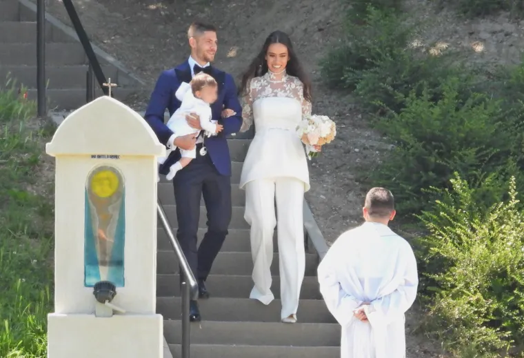 Spojili dva sakramenta isti dan: Vjenčali se Andrej i Mia Kramarić