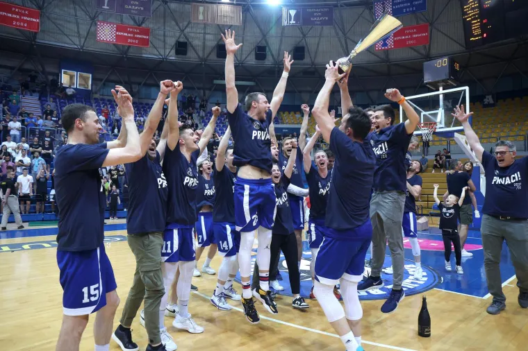 Veliko slavlje u Ciboni: Ko&scaron;arka&scaron;i Dinama plasirali su se u HT Premijer ligu