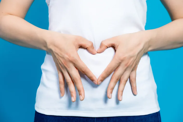 Najnovija istraživanja dokazala su da probiotici ili dobre bakterije, mogu pomoći ljudima koji pate od sezonskih alergija. Naime, znanstvenici su analizirali rezultate 20 prijašnjih studija i zaključili da ljudi koji pate od alergije na pelud mogu očekivati izvjesna poboljšanja ako konzumiraju probiotike. Probiotici omogućuju organizmu stvaranje više antitijela imunoglobulina IgG, te tako štite organizam od alergijskih reakcija. Podsjetimo, upravo su fermentirani proizvodi poput kefira ili jogurta osnovni izvori probiotičkih bakterija.