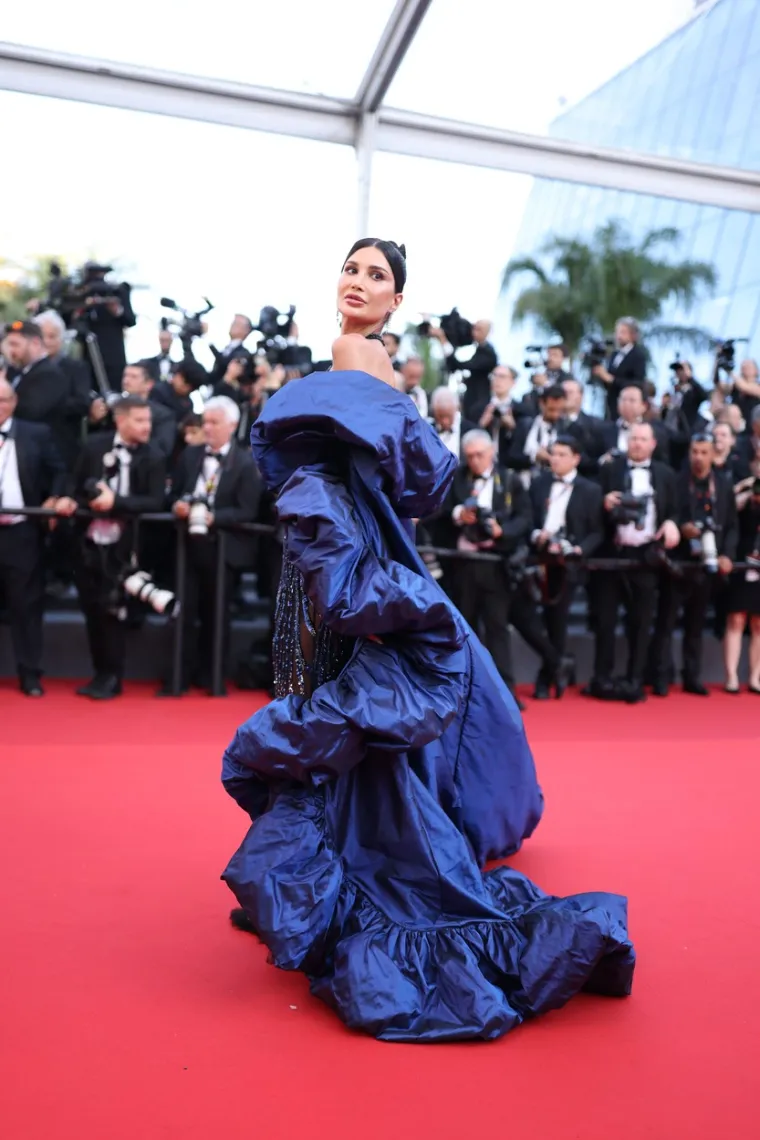 Eva Longoria 'pregazila' konkurenciju seksepilom u neobičnoj haljini, ali nije joj bilo lako...