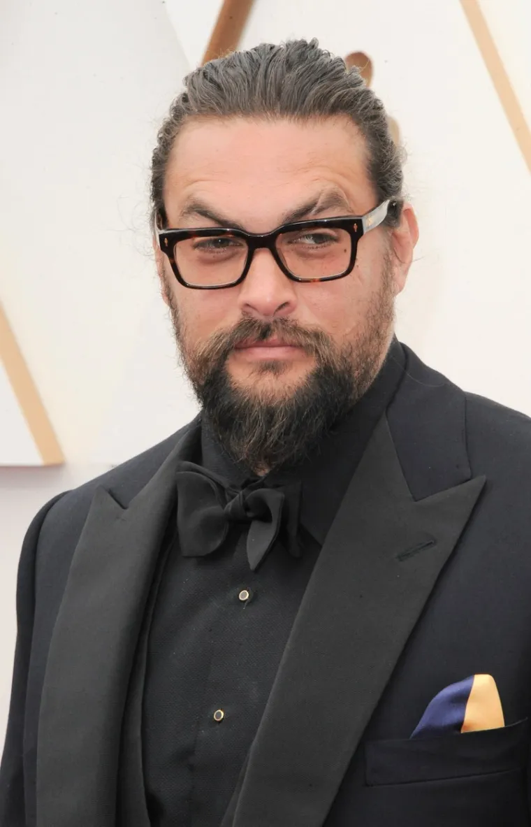 Jason Momoa u kolovozu prošle godine je napunio 42 godine. Ova fotografija nastala je krajem ožujka ove godine na dodijeli Oscara i svjedoči da ljubimac mnogih žena diljem planete stari kao vino.