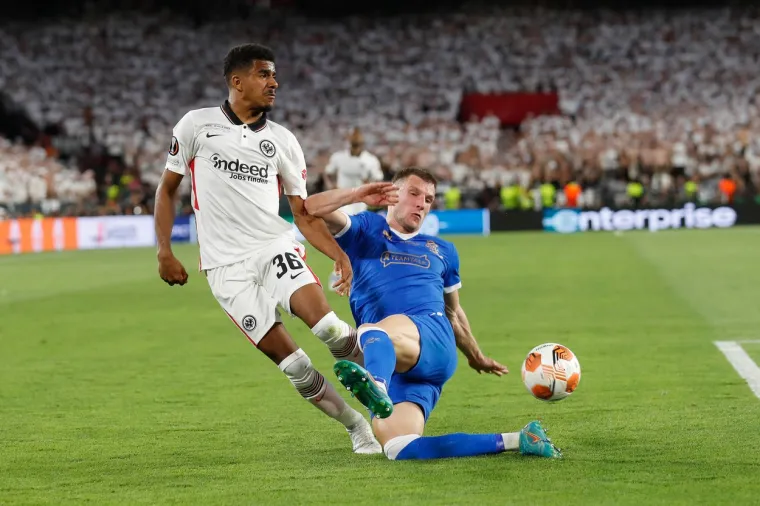 Borna Barišić u fokusu. Kad je Vatreni izašao, srušili su se planovi Gio van Bronckhorsta