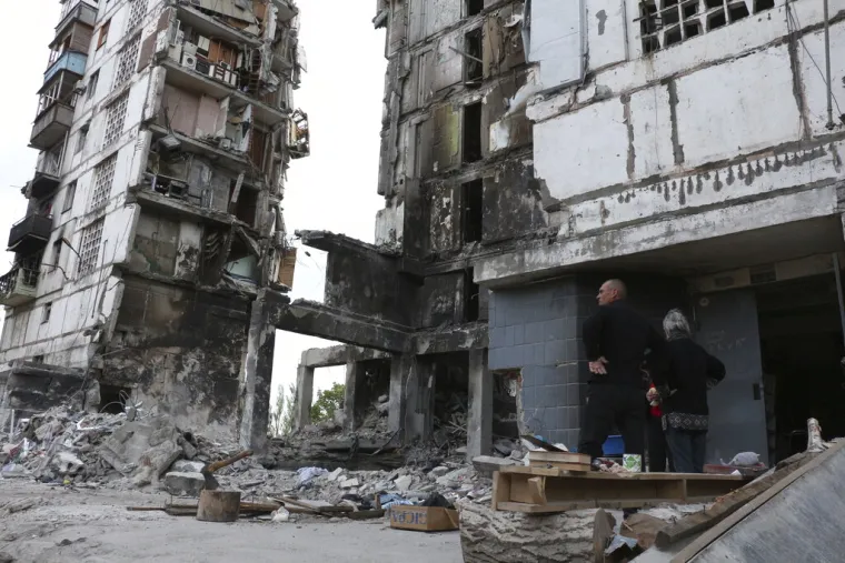 Pogledajte kako izgleda Mariupolj kojeg je Putin 'oslobodio': Na ulicama se vijori ruska zastava