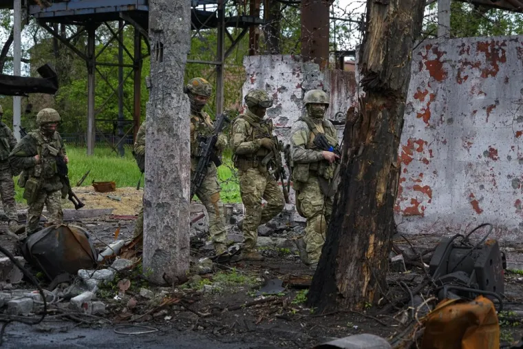 Pogledajte kako izgleda Mariupolj kojeg je Putin 'oslobodio': Na ulicama se vijori ruska zastava