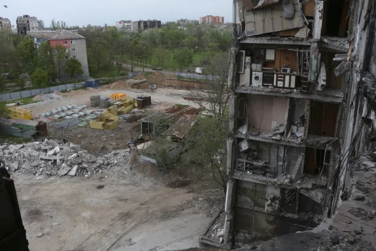 Pogledajte kako izgleda Mariupolj kojeg je Putin 'oslobodio': Na ulicama se vijori ruska zastava