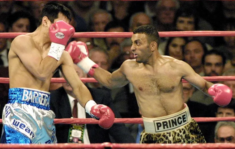 Bio je kralj perolake kategorije i jedan od najatraktivnijih boraca: Danas živi u luksuzu i izgleda potpuno neprepoznatljivo