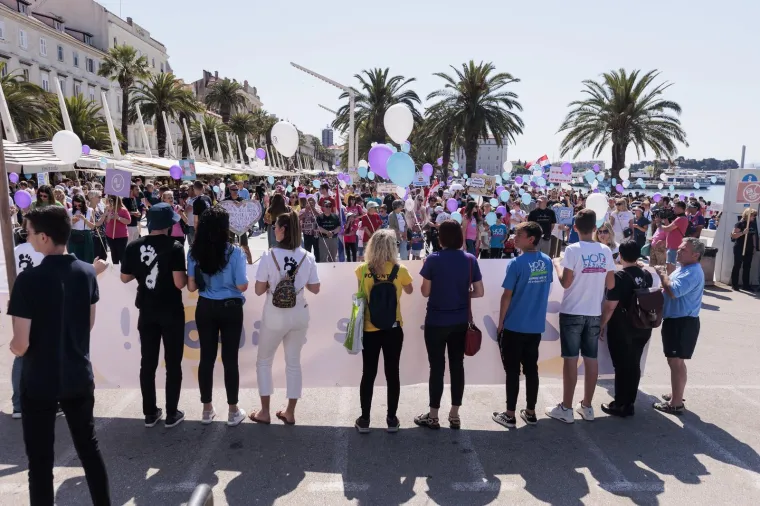 Hod za život, Split