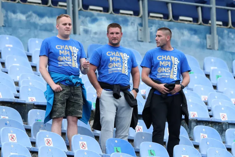 Pogledajte kakva je atmosfera ispred Maksimira uoči derbija s Hajdukom