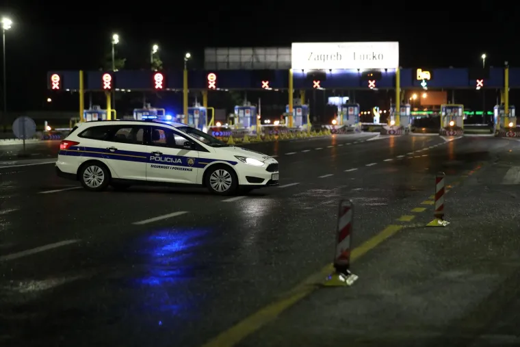 Stotine torcida&scaron;a sukobilo se s interventnom policijom, dvoje propucanih. Policija otkrila detalje krvavog obračuna