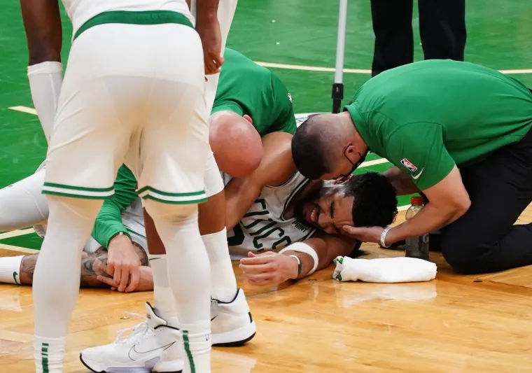 Miami u bitki svih bitaka pobijedio Celticse i poveo s 2-1 u finalu Istoka. Bilo je vatreno i dramatično