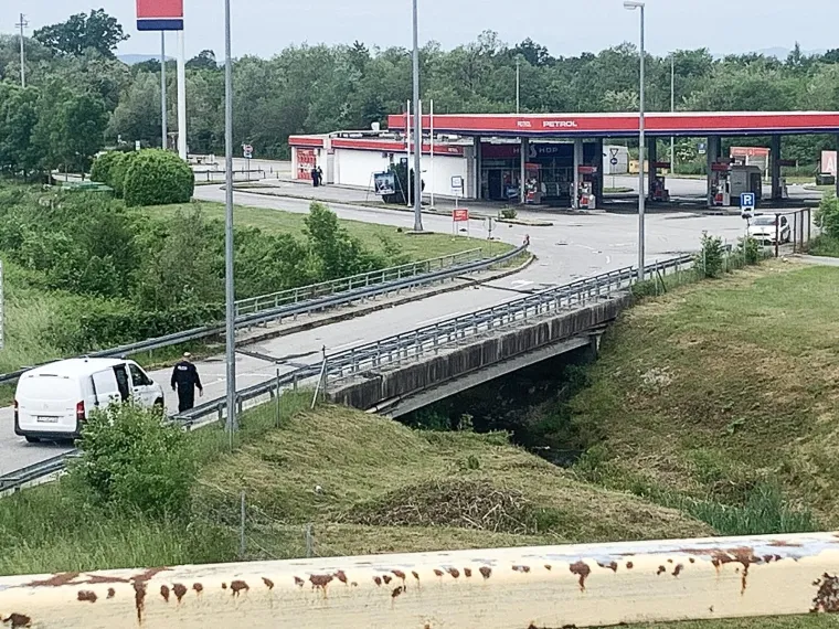Dramatični prizori s mjesta brutalnog sukoba jučer u trenutku kaosa i danas. Bio je to pravi rat, pogledajte kadrove