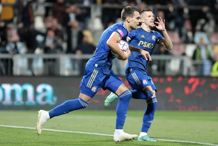 U 12. kolu HNL-a na Rujevici su se susreli Rijeka i Dinamo. Bila je ovo prva naznaka da Dinamo nije vi&scaron;e toliko dominantan jer je u prvom poluvremenu gubio 3:0. Tako je bilo sve do 58. minute. Dva jedanaesterca je realizirao Petković, a Andrić postavio konačnih 3:3. Dinamo je u ovoj utakmici pokazao ono &scaron;to je pokazivao cijele sezone, da je ranjiv, ali da će se boriti do samog kraja.