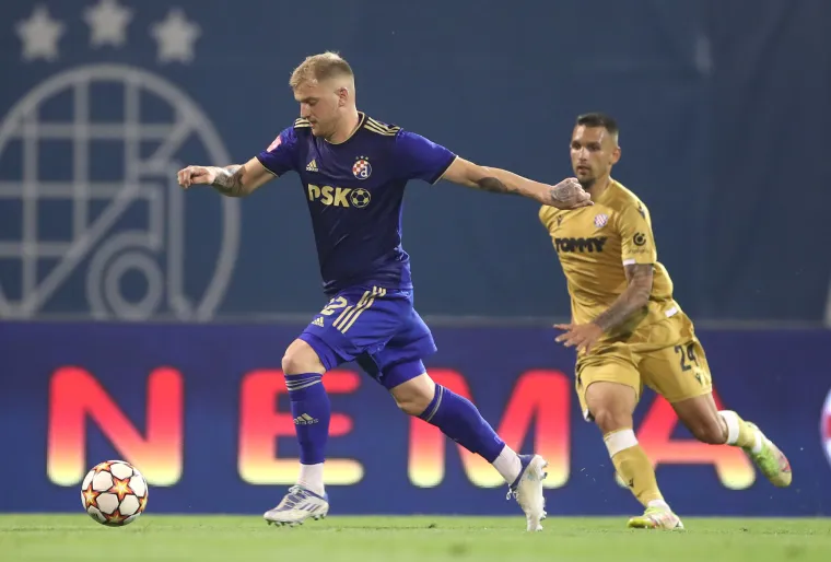 Navijači Dinama su za Božić dobili prekrasan poklon od svog najdražeg kluba. Petar Bočkaj potpisao je za Dinamo za vrijeme božičnih praznika i tako oslabio tada največeg konkurenta za naslov, a sebi doveo možda i najboljeg beka lige. Iako nije Bočkaj pokazao sve &scaron;to zna i može, na trenutke se vidjelo da će kada pohavta konce igre i kada Dinamo napokon počne igrati kako zna, biti važna karika u momčadi. 