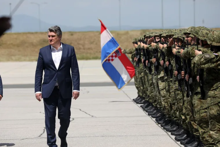 Pogledajte prvi let helikoptera Black Hawk UH-60M koje smo dobili od NATO-a