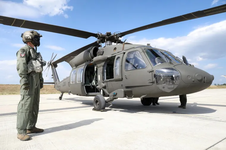 Pogledajte prvi let helikoptera Black Hawk UH-60M koje smo dobili od NATO-a
