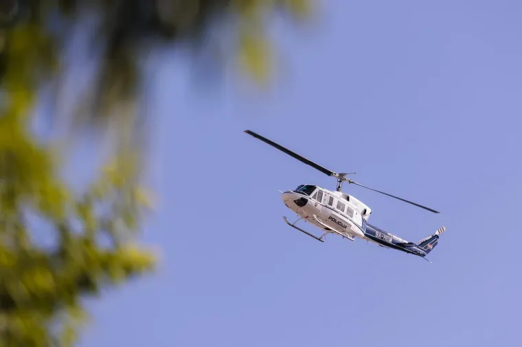 Helikopter u zraku iznad Splita