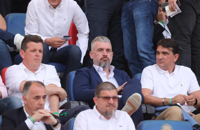 Nema tko nije došao na finale Kupa, Bilić i Kranjčar sjede jedan pored drugog, a evo i s kim je Dalić uhvaćen