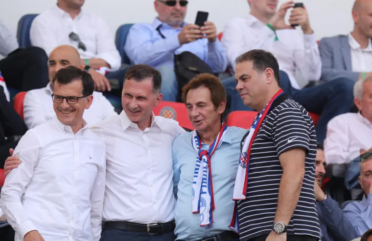 Nema tko nije došao na finale Kupa, Bilić i Kranjčar sjede jedan pored drugog, a evo i s kim je Dalić uhvaćen