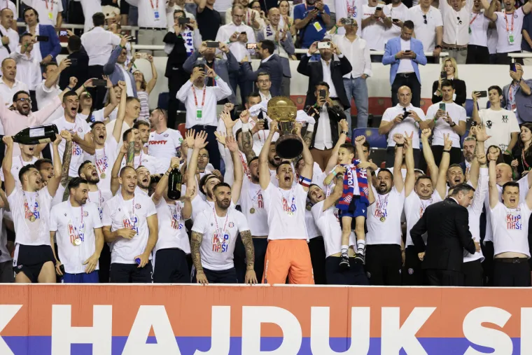 Hajduk ponosno proslavio prvi trofej nakon devet godina
