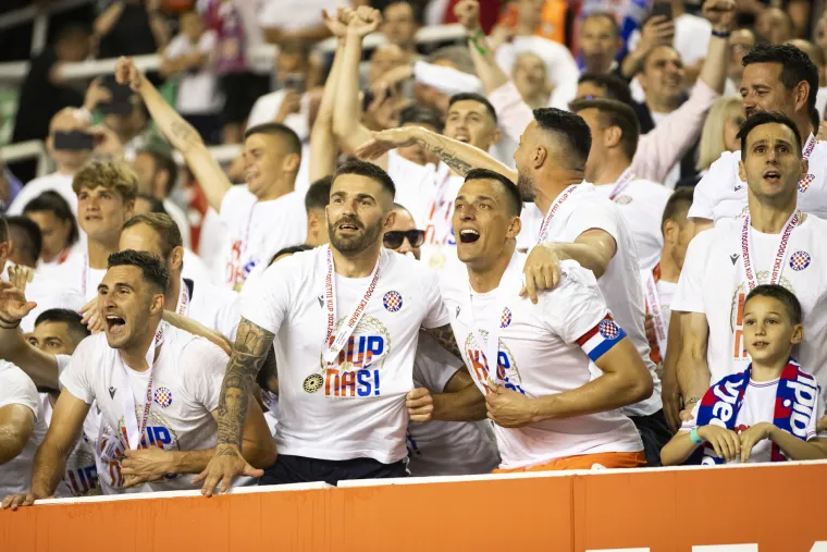 Hajduk ponosno proslavio prvi trofej nakon devet godina