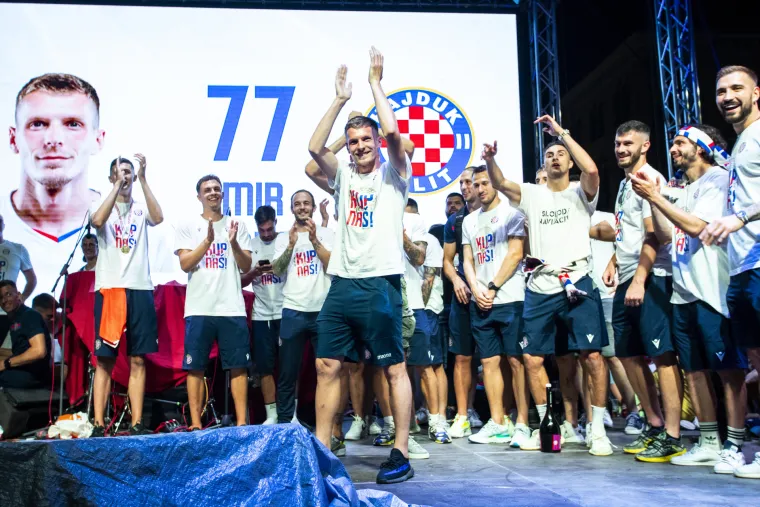 Livaja, Subašić i društvo došli na splitsku rivu: Evo kako je to izgledalo!