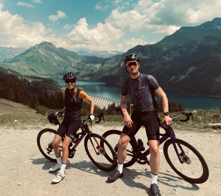 &quot;Ovaj tandem više ne postoji&quot;, napisao je u listopadu prošle godine na Instagramu uz njihovu zajedničku fotografiju. &quot;Zaprosio sam je jednom ovdje i ovdje je i oženio. Bezbrojna sjećanja neprocjenjive vrijednosti. Danas nam se putevi razilaze. Hvala vam što ste Laurence i meni dali potreban odmor, nismo spremni komentirati&quot;, dodao je. Kao razlog njihova razvoda, Ruben je za belgijske medije kazao da su krivac poslovne obveze.