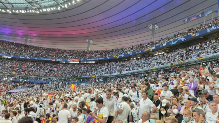 Pogledajte atmosferu na finalu Lige prvaka u Parizu: Ekstaza među navijačima Real Madrida!