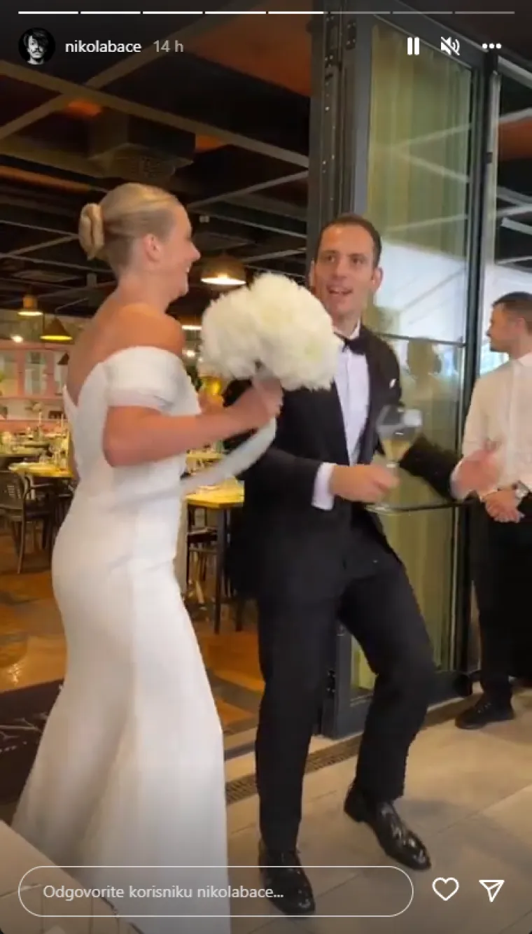 Nakon što je u travnju sa svojim pratiteljima na Instagramu podijelio trenutke s momačke zabave te najavio da se ženi, sada je Fabijan Pavao sa svojom Karlom okrunio ljubav koja traje još od srednje škole.