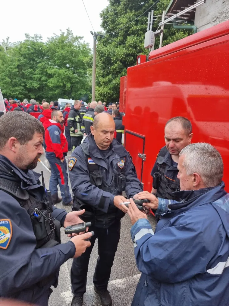 Potraga za palim avionom na Slunjskom području