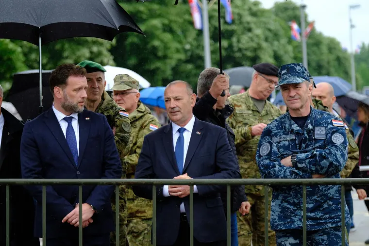 Hrvatska vojska demonstrirala moć na Jarunu: Pogledajte dio arsenala s kojim raspolaže