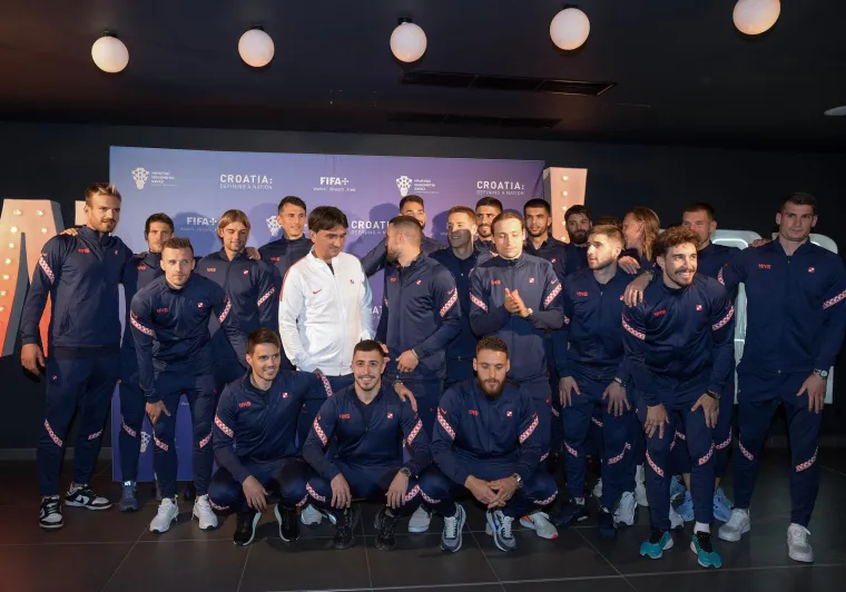 Bilić, Niko, Ćiro.... Legenda do legende na premijeri filma o nogometu koji je ujedinio Hrvatsku u devedesetima