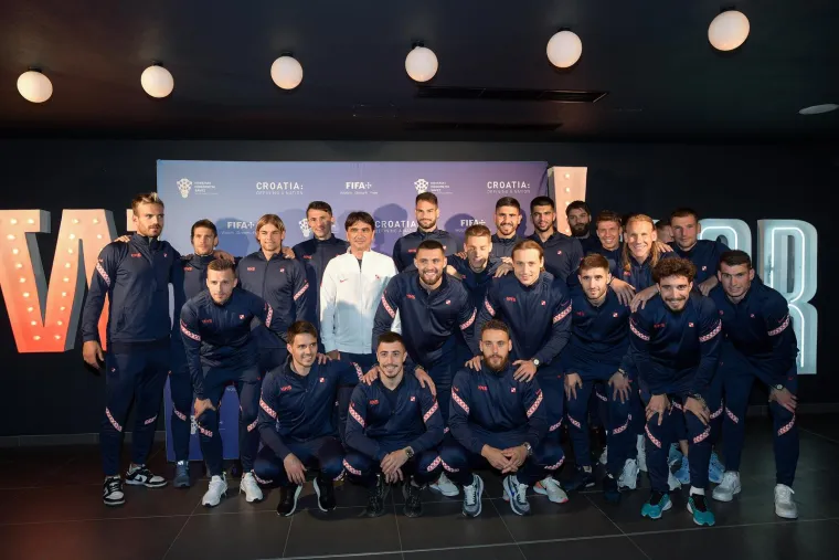Bilić, Niko, Ćiro.... Legenda do legende na premijeri filma o nogometu koji je ujedinio Hrvatsku u devedesetima