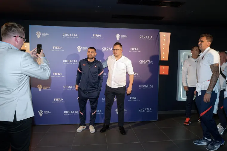 Bilić, Niko, Ćiro.... Legenda do legende na premijeri filma o nogometu koji je ujedinio Hrvatsku u devedesetima