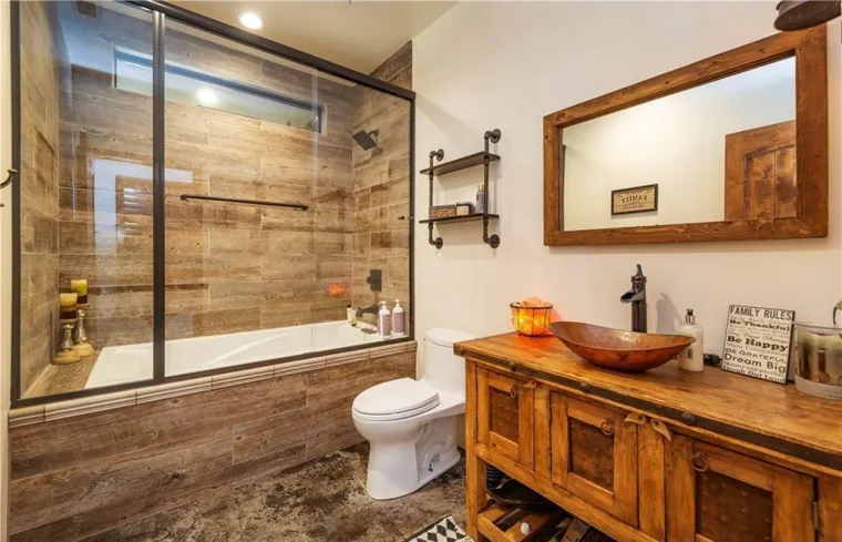 Ovo je bajkovita vila u kalifornijskoj dolini Yucca u kojoj se Amber Heard priprema za izricanje presude