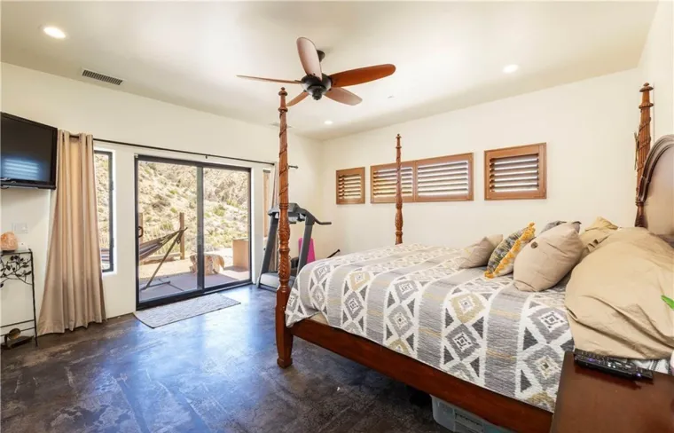 Ovo je bajkovita vila u kalifornijskoj dolini Yucca u kojoj se Amber Heard priprema za izricanje presude