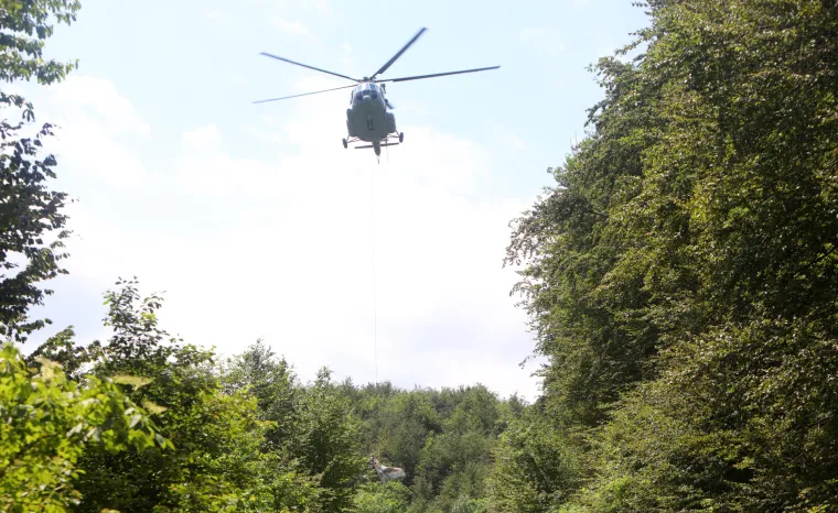 Policija, vojska i vatrogasci zajedničkim snagama izvukli olupinu Cessne