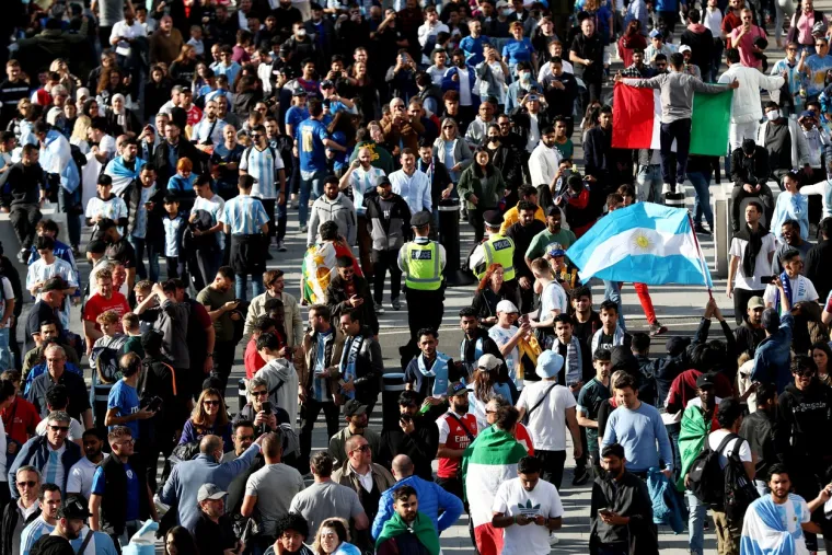 Opraštaj velikana: Prekrasne navijačke scene s utakmice Argentine i Italije
