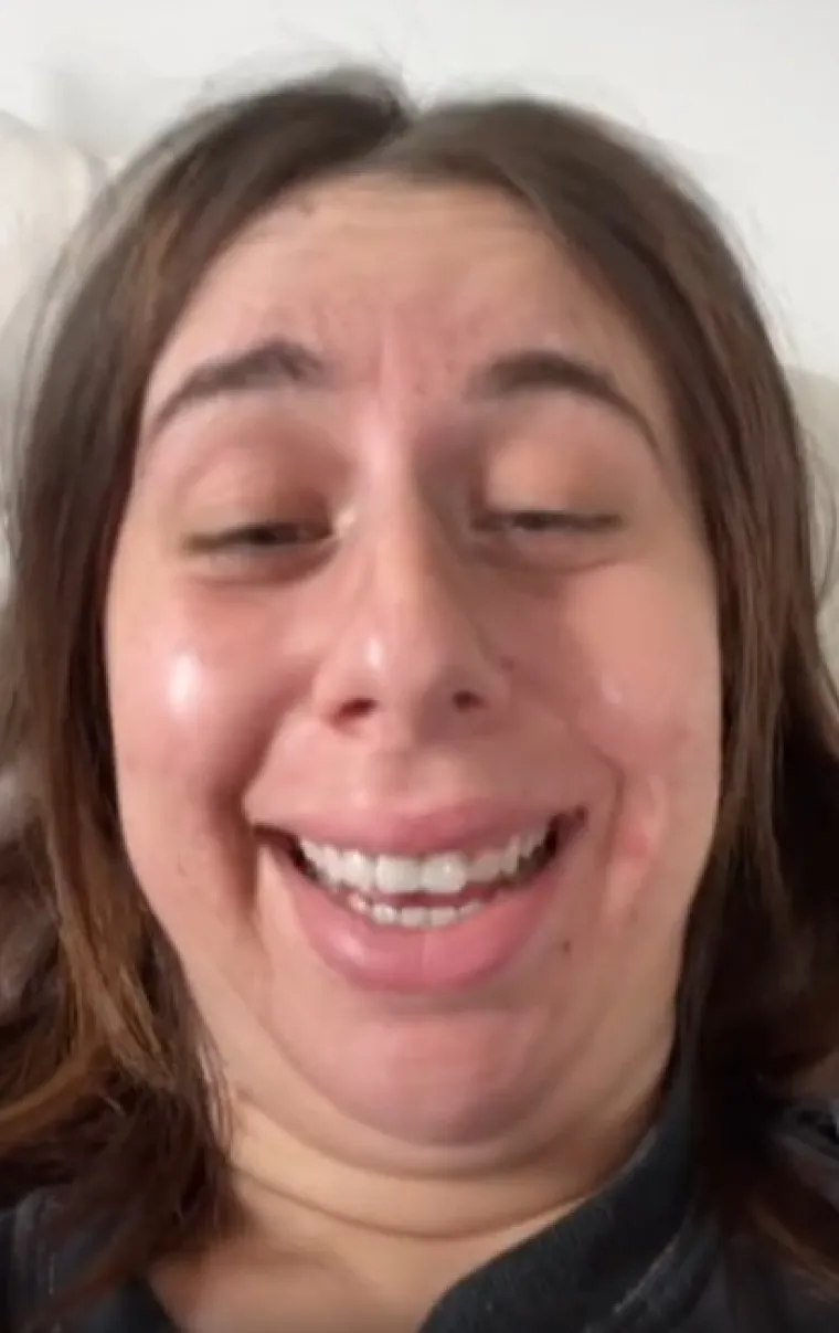 &Scaron;okirala pratitelje opu&scaron;tenim izdanjem: 'Zbog takvih se danas s curama najprije skače u bazen, a tek potom u veze'