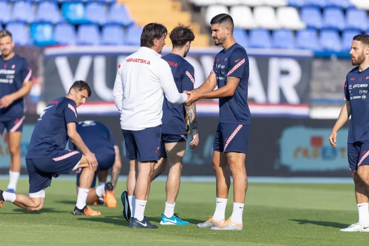 Zlatko Dalić stigao na trening Vatrenih, Modrić i ekipa mu odmah izrazili sućut zbog velikog gubitka