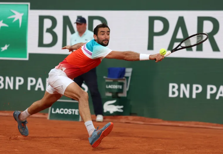 Djevojka upala u teren i zavezala si vrat za mrežu, pogledajte kako je na kraju zavr&scaron;io njezin ispad