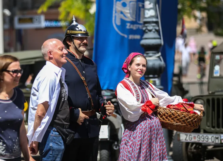 
Zagrepčane raspametili oldtimeri među kojima je Fićo teenage