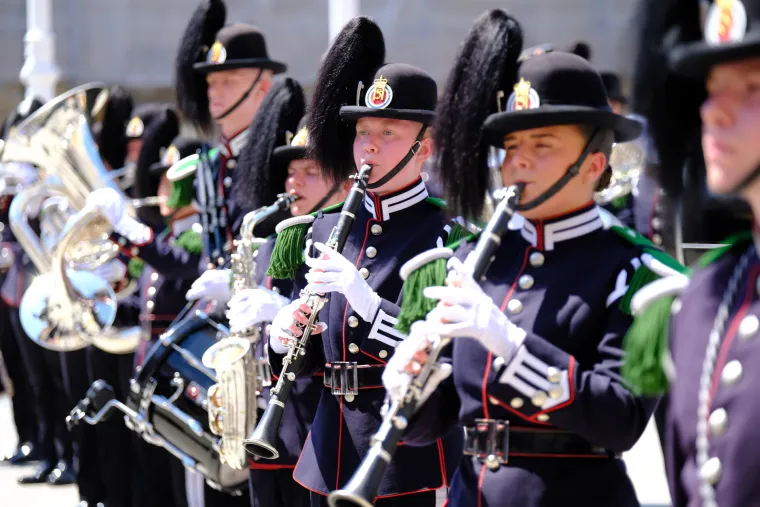 Zagrepčane je odu&scaron;evila Norve&scaron;ka kraljevska garda koja je na Trgu bana Jelačića s Hrvatskom vojskom imala mimohod